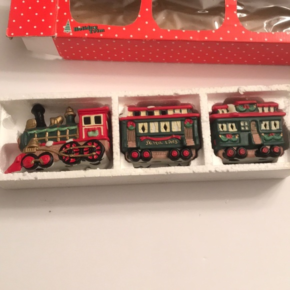 3Piece Porcelain Train Set - Picture 15 of 15